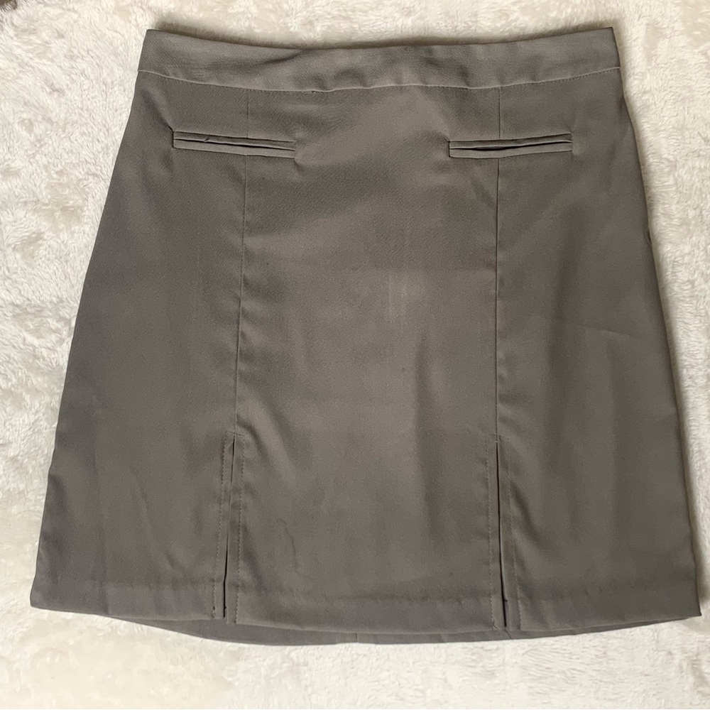 Grey mini skirt with two front slits